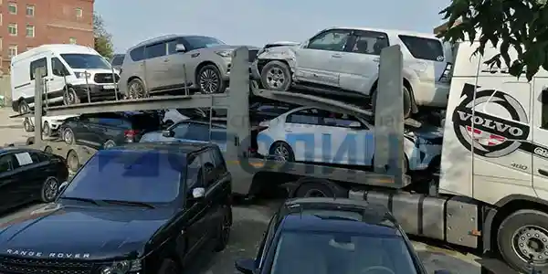 Автовоз Volvo с прицепом Lohr
