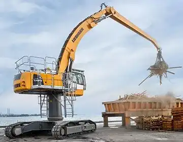 Необходима аренда крана? Заказ в компании «Столица» в любое время суток!